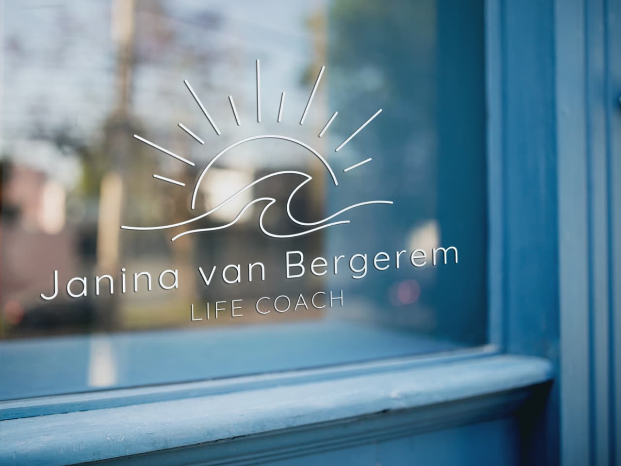 Schaufenster mit Logo